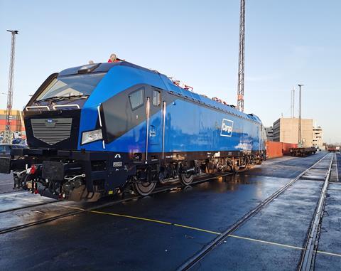 Rail Cargo Hungaria CRRC loco