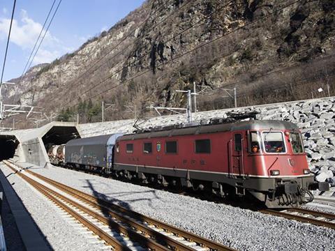 Freight train testing in the Gotthard Base Tunnel (Photo: AlpTransit Gotthard)>