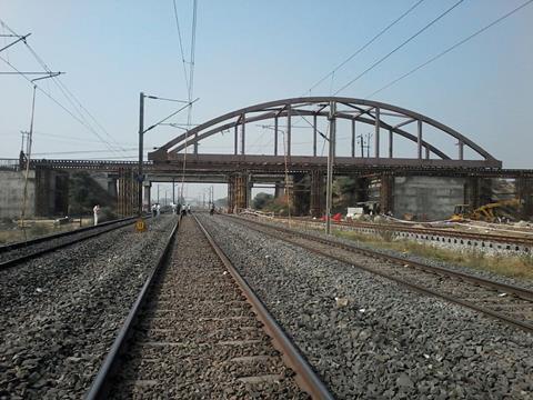 tn_in-dfc-eastern-track-overbridge-dfcci_01.jpg