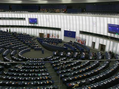 tn_eu-Parliament-Strasbourg-hemicycle.jpg