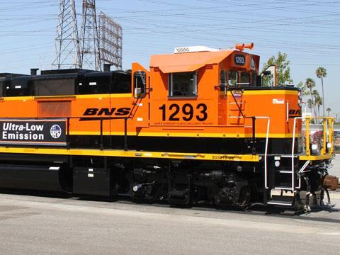 N-ViroMotive GenSet switcher from National Railway Equipment Co (Photo: D Lustig).