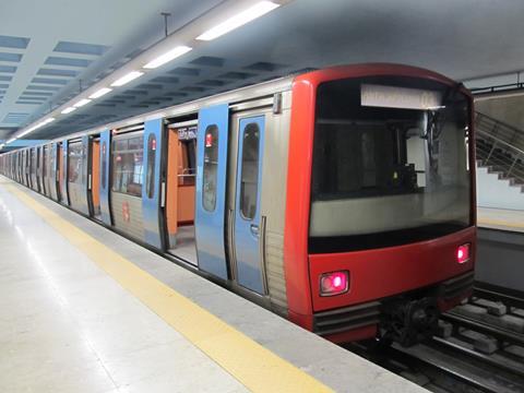 tn_pt-lisboa-metro-train_01.jpg