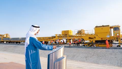 Tracklaying on the Package A section of Stage Two of the national railway network has been ceremonially launched by Sheikh Hamdan bin Zayed Al Nahyan, the Ruler’s Representative in Al Dhafra Region, during a visit to Etihad Rail’s railhead in Ruwais.