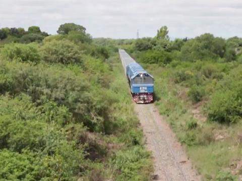 Two CRRC diesel locomotives successfully completed their first day of testing on the 1 000 mm gauge Belgrano network.