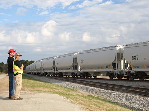 US-Chinese joint venture Vertex Railcar has completed its first batch of sand hopper wagons.