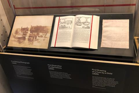 Railway 200 'Inspiration' train (Photo Railway Gazette) (6)