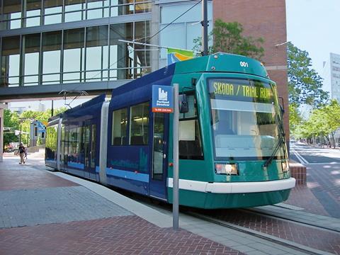 tn_us-portland_skoda_tram.jpg