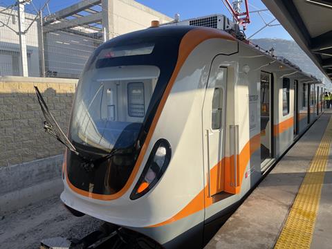 Guadalajara light metro opens (images siteur) (2)