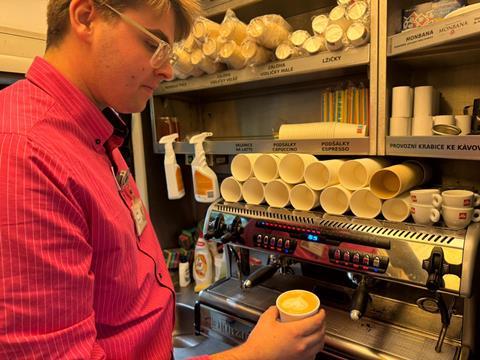 Train onboard catering (Photo RegioJet) (2)