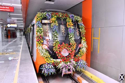 PM Modi inaugrates Kanpur Metro