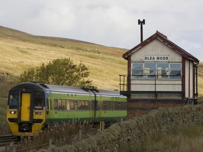 tn_gb-signalbox-bleamoor-networkrail.jpg