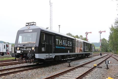 A consortium of German companies has successfully operated a train remotely using control equipment based on 5G technology (Photo: Vodafone).