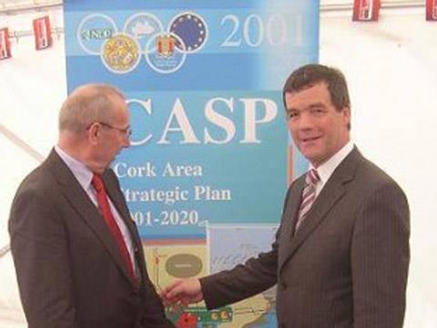 Cork City Manager, Joe Gavin (left) and Transport Minister Noel Dempsey at Midleton station.