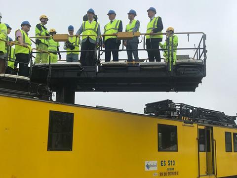 Infrabel has started work on the 3 kV DC electrification of the single-track Line 19 from Mol to Neerpelt and the Dutch border at Hamont.