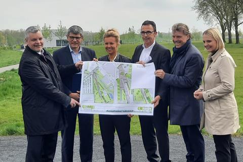 Niederrheinbahn funding handed over