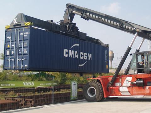 tn_bg-jana-container-unloading.jpg