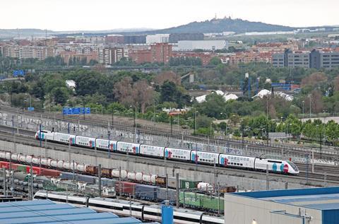 es-Ouigo trial run Madrid-Barcelona-Mariano Alvaro Navarro