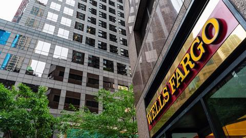 Facade of a Wells Fargo bank branch in Manhattan (Photo Wells Fargo)