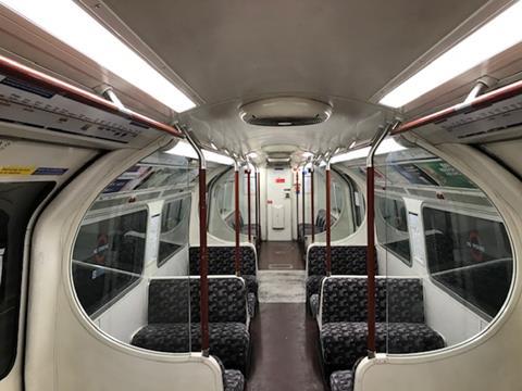 London Underground Bakerloo Line train (1)