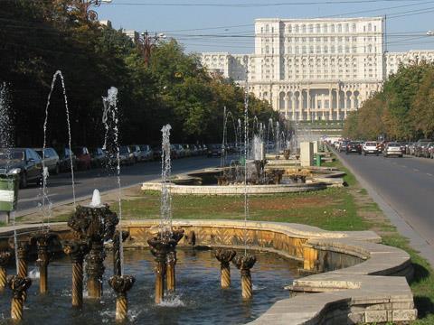 tn_ro-bucuresti-parliament.jpg