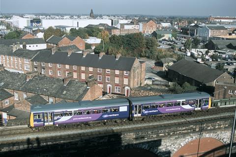 gb Northern Class 142 Angel Trains