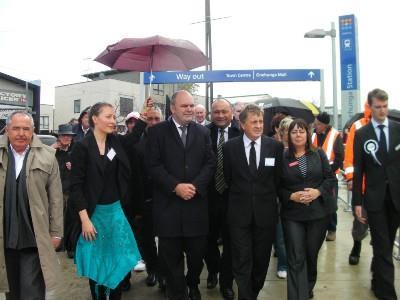 Transport Minister Steven Joyce and ARC Chairman Michael Lee at Onehunga.