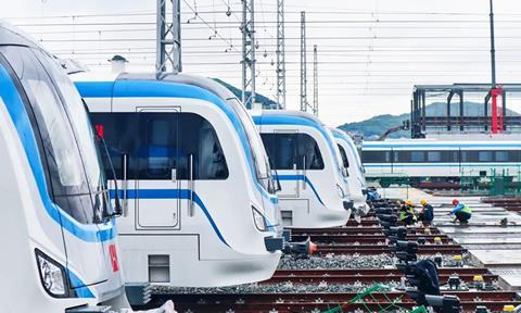 The line is operated by a fleet of 31 four-car Type D trainsets manufactured by CRRC Tangshan, which can carry up to 1 045 passengers.
