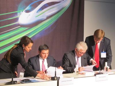 KTZ and GE Transportation signed a contract for 110 Evolution series passenger locomotives at InnoTrans on September 19.