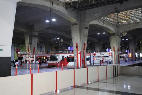 Mexico City Tren Suburbano 1 (photo Railway Gazette)