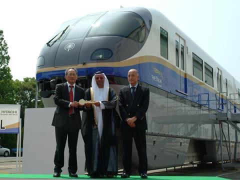 (left to right) Gaku Suzuki, CEO of Hitachi Industrial Systems; Marwan Al Qamzi, Managing Director of Nakheel; Mitsukazu Nakata, Nakheel Project Director.