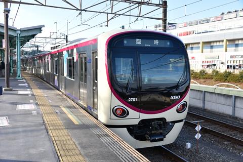 jp-keio-2000-EMU-exterior-KMiura