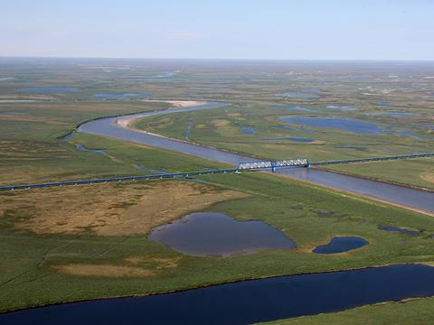 tn_ru-gazprom-railways-bridge-space_01.jpg