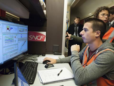GSM-R test train (Photo: RFF/CAPA Pictures/Yann Manac'h).