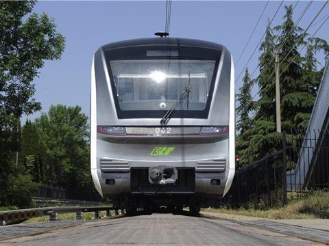 tn_cn-chongqing_line_5_train_exterior_Xinhua_01.jpg