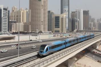 tn_ae-Dubai_metro_02.jpg