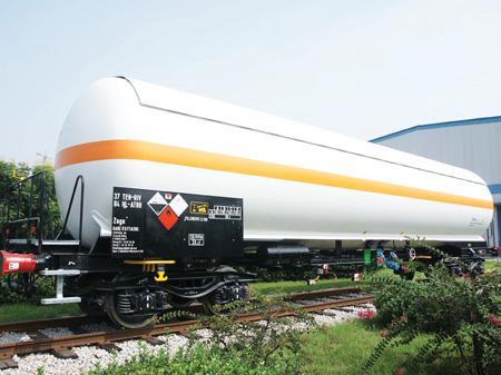 CNR Jinan has completed the first of 40 wagons ordered by European leasing company Atir-Rail.