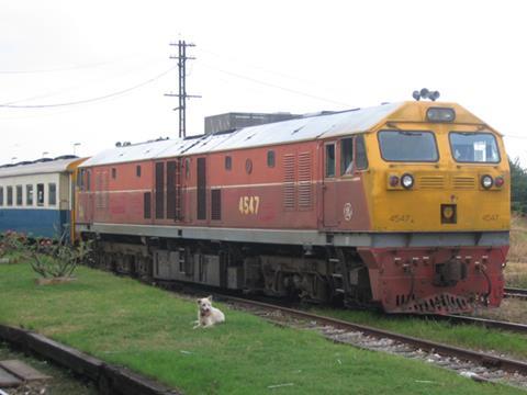 tn_th-srt-loco-4547-bangsue.jpg