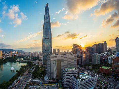 Samsung C&T has pulled out of a project to build a light rail line in Seoul.
