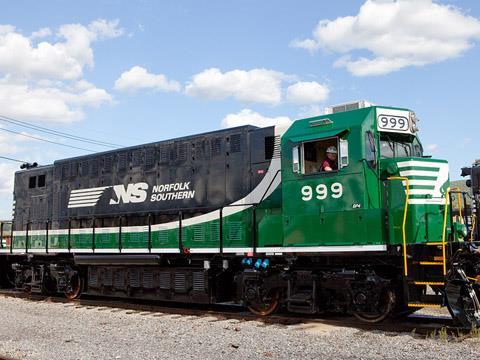 Norfolk Southern experimental 1 500 hp battery shunting locomotive.