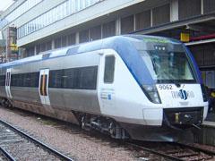 Gröna Tåget demonstrator at Stockholm Central, with the DMB car leading.