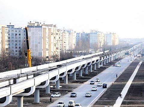 The first section of elevated metro line in Toshkent is under construction.