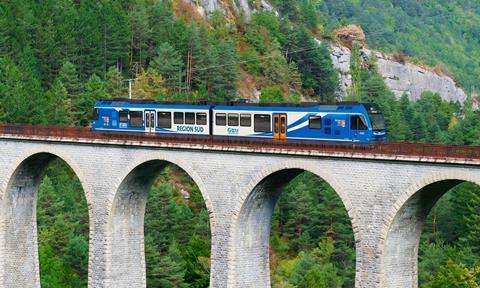 Chemins de fer de Provence diesel battery hybrid train impression (Image Stadler)