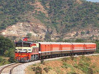 Passenger train in Myanmar (Photo: Ministry of Rail Transportation).