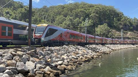 Civity bimode trainset CAF (image Chris No) 1