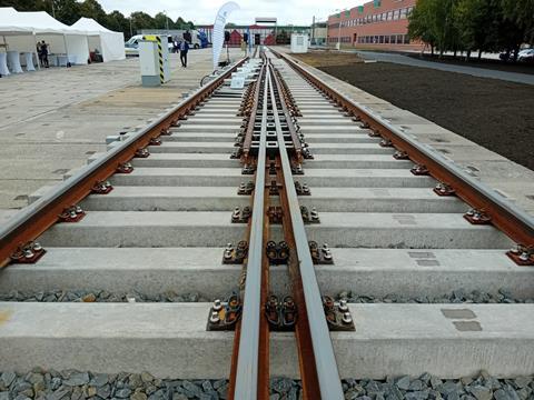 DT Výhybkárna Strojírna swing-nose crossing and switch set (Photo ACRI) (5)