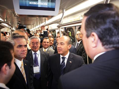 President Felipe Calderón attended the opening of Mexico City metro Line 12, the Gold Line.