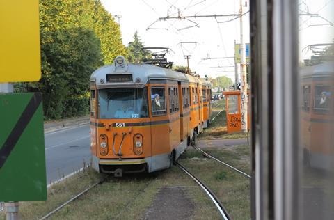it-milano-limbiate-tram-CJ-3660