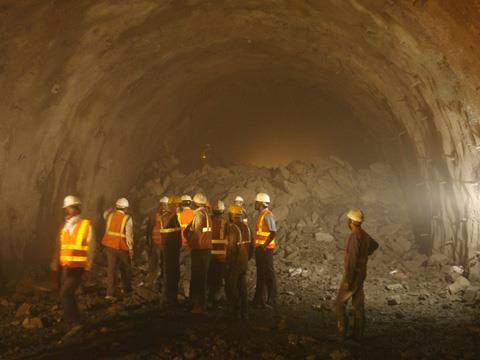 Construction of the Pir Panjal tunnel.