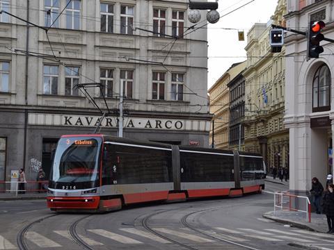 Three Škoda 15T trams have been equipped with automatic speed control software (photo: Vladimir Waldin).