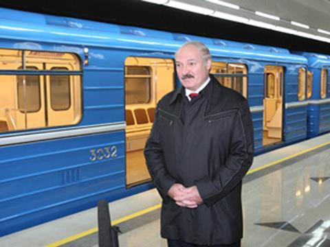 President Alexander Lukashenko opened the 5·14 km Minsk metro extension on November 6.